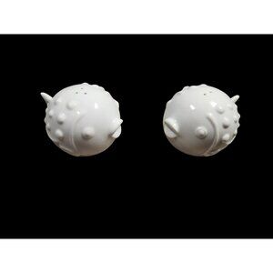 NOS Zoo Ology Blowfish Salt & Pepper Shakers By Boston Warehouse Gift